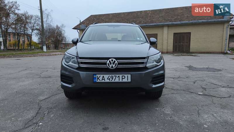 Внедорожник / Кроссовер Volkswagen Tiguan 2018 в Ахтырке