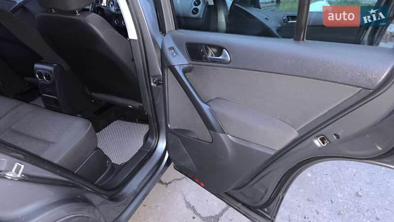 Внедорожник / Кроссовер Volkswagen Tiguan 2018 в Ахтырке