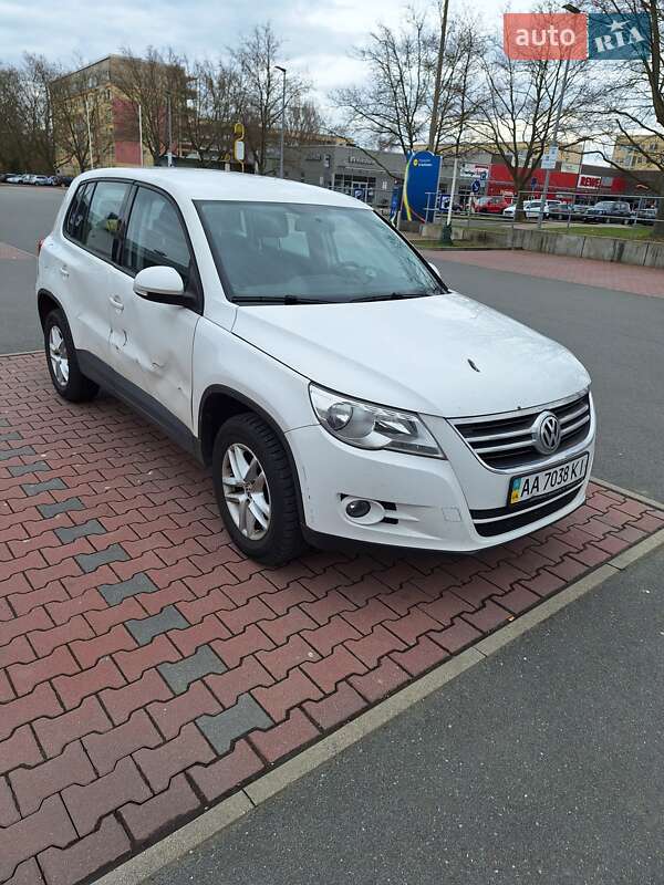 Volkswagen Tiguan 2011