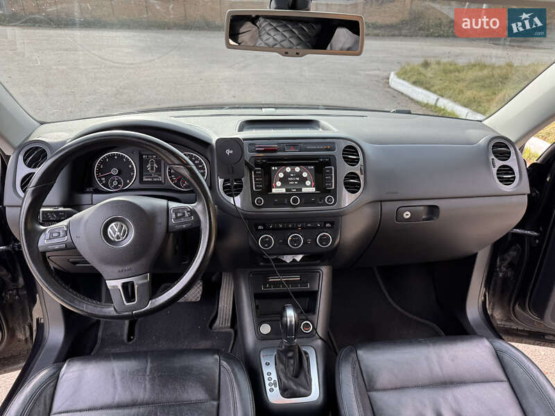Внедорожник / Кроссовер Volkswagen Tiguan 2013 в Хмельнике
