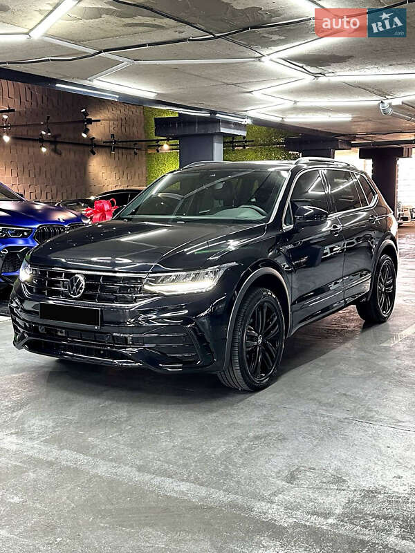 Внедорожник / Кроссовер Volkswagen Tiguan 2022 в Кривом Роге
