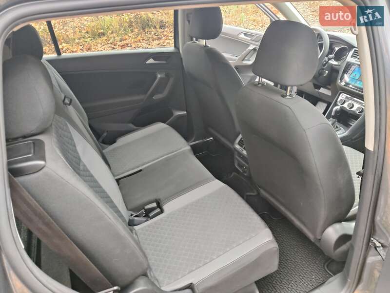 Внедорожник / Кроссовер Volkswagen Tiguan 2021 в Киеве