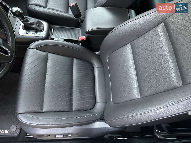 Позашляховик / Кросовер Volkswagen Tiguan 2016 в Києві фото 14 Позашляховик / Кросовер Volkswagen Tiguan 2016 в Києві
