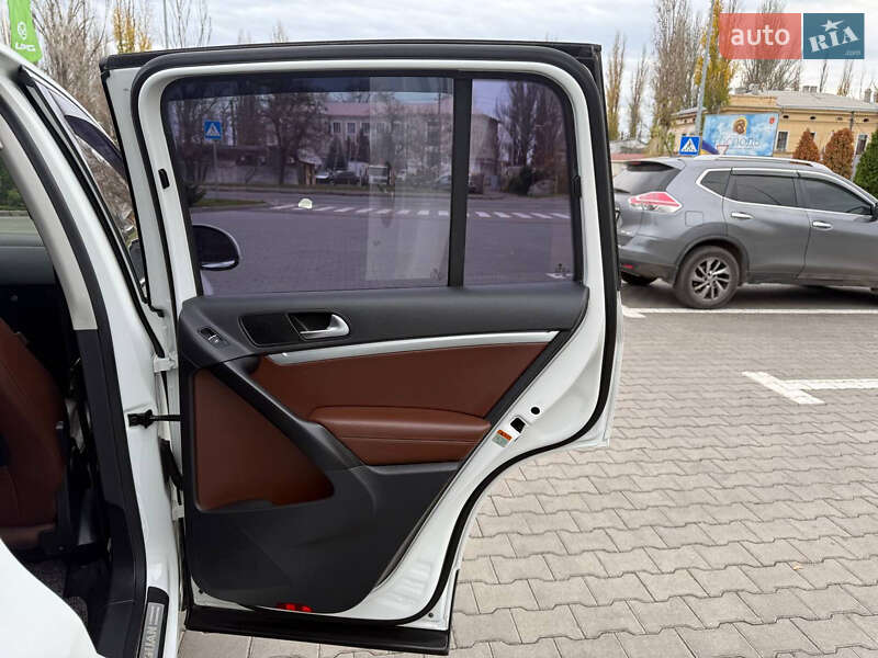 Позашляховик / Кросовер Volkswagen Tiguan 2015 в Одесі фото 43 Позашляховик / Кросовер Volkswagen Tiguan 2015 в Одесі
