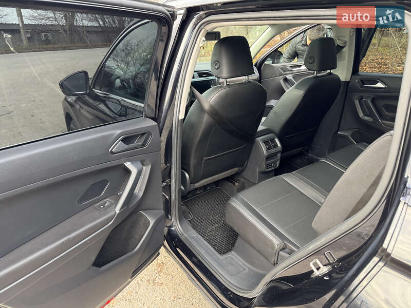 Позашляховик / Кросовер Volkswagen Tiguan 2018 в Хмельницькому фото 15 Позашляховик / Кросовер Volkswagen Tiguan 2018 в Хмельницькому