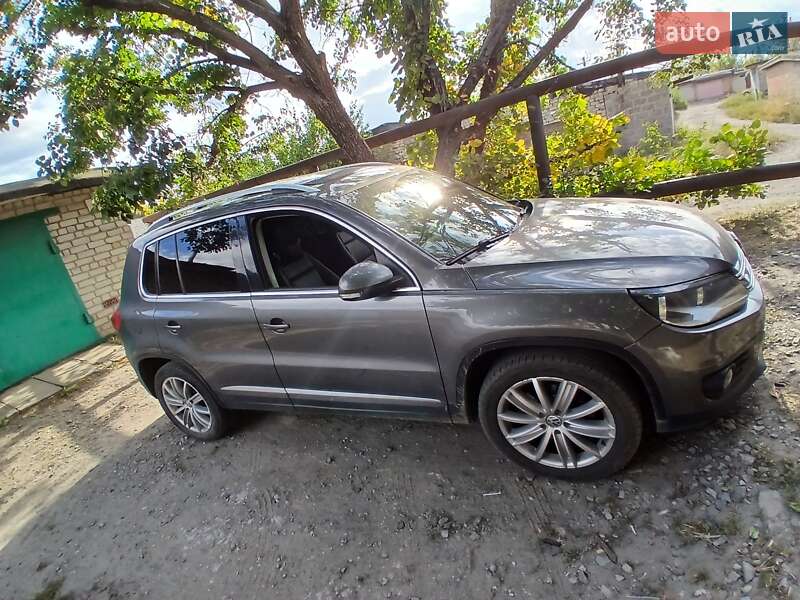 Внедорожник / Кроссовер Volkswagen Tiguan 2014 в Павлограде фото 19 Внедорожник / Кроссовер Volkswagen Tiguan 2014 в Павлограде