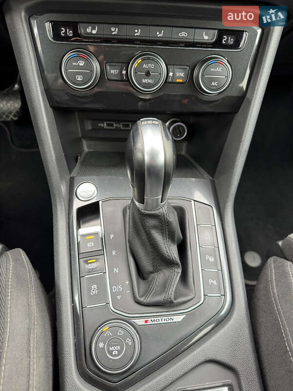 Позашляховик / Кросовер Volkswagen Tiguan 2018 в Києві фото 20 Позашляховик / Кросовер Volkswagen Tiguan 2018 в Києві