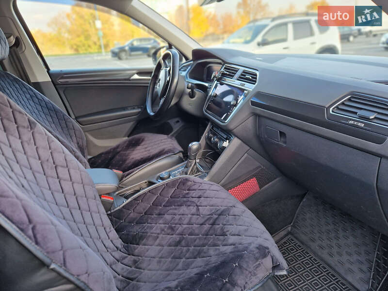 Внедорожник / Кроссовер Volkswagen Tiguan 2020 в Одессе