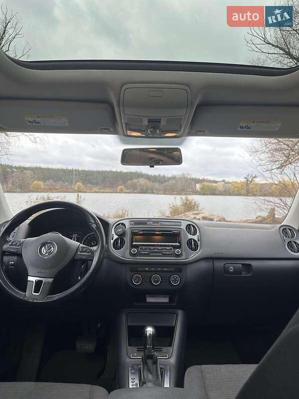 Внедорожник / Кроссовер Volkswagen Tiguan 2012 в Киеве