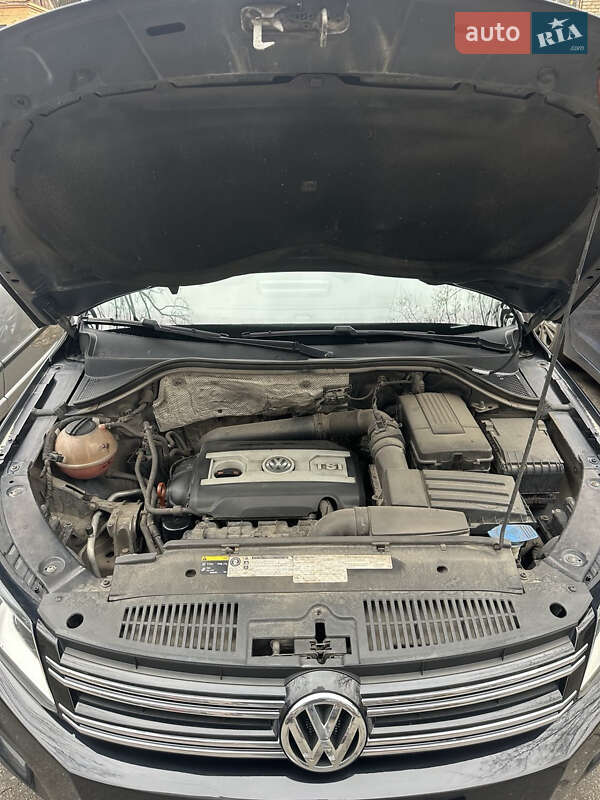Внедорожник / Кроссовер Volkswagen Tiguan 2012 в Киеве