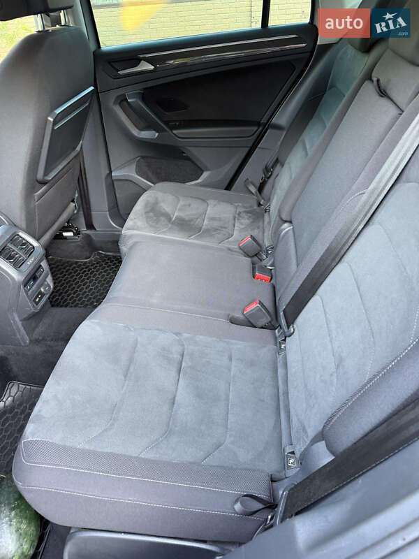 Внедорожник / Кроссовер Volkswagen Tiguan 2019 в Киеве