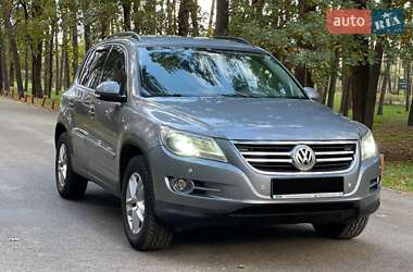 Внедорожник / Кроссовер Volkswagen Tiguan 2011 в Киеве