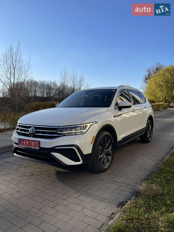 Внедорожник / Кроссовер Volkswagen Tiguan 2023 в Киеве
