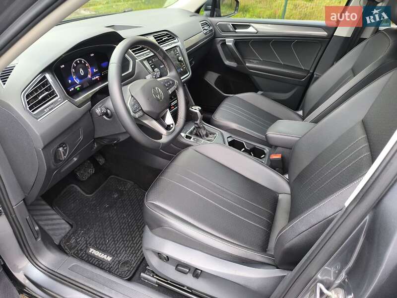 Внедорожник / Кроссовер Volkswagen Tiguan 2021 в Киеве