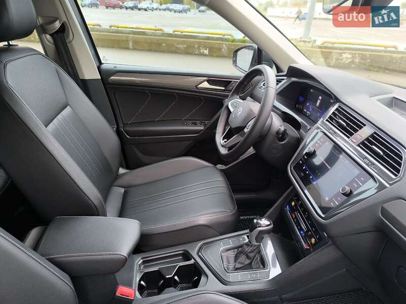 Внедорожник / Кроссовер Volkswagen Tiguan 2021 в Киеве