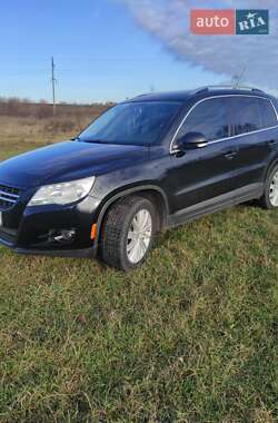 Внедорожник / Кроссовер Volkswagen Tiguan 2011 в Ильинцах