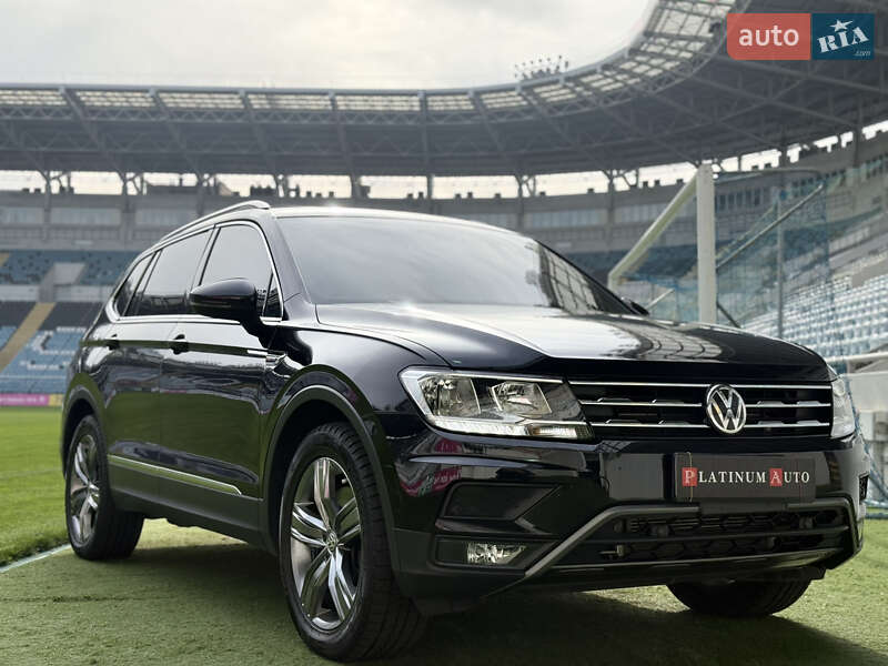 Внедорожник / Кроссовер Volkswagen Tiguan 2019 в Одессе