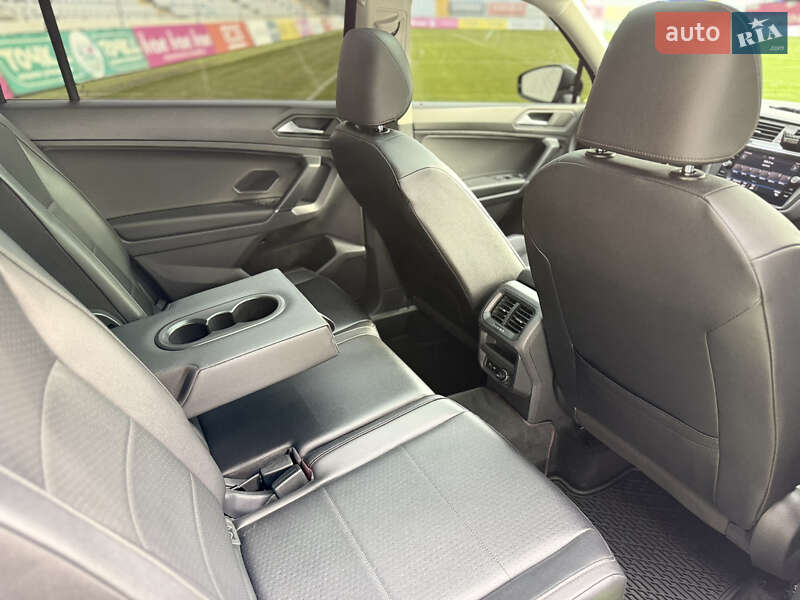 Внедорожник / Кроссовер Volkswagen Tiguan 2019 в Одессе