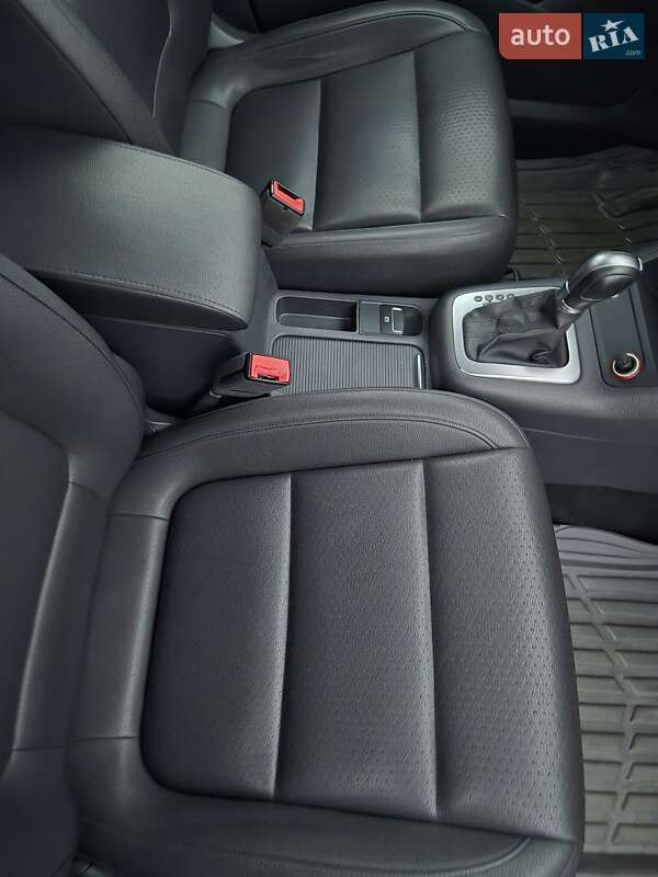 Внедорожник / Кроссовер Volkswagen Tiguan 2016 в Виннице