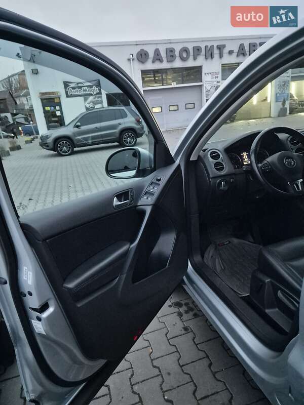 Внедорожник / Кроссовер Volkswagen Tiguan 2016 в Виннице