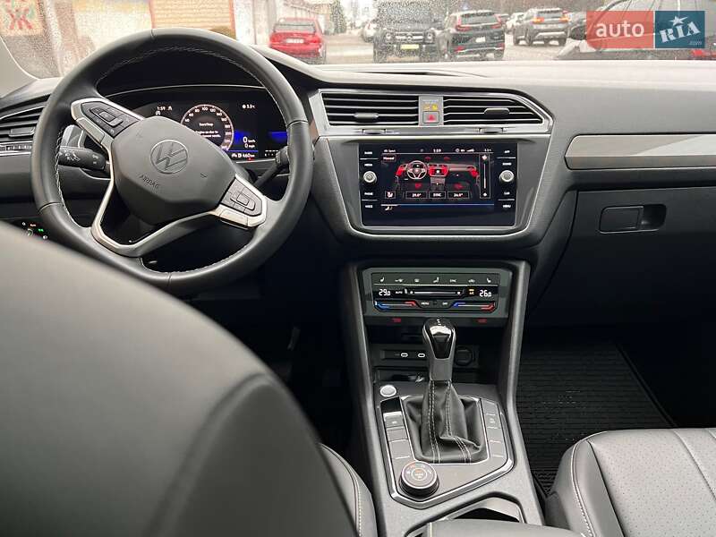 Внедорожник / Кроссовер Volkswagen Tiguan 2023 в Киеве