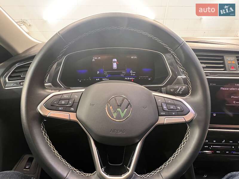 Внедорожник / Кроссовер Volkswagen Tiguan 2023 в Киеве