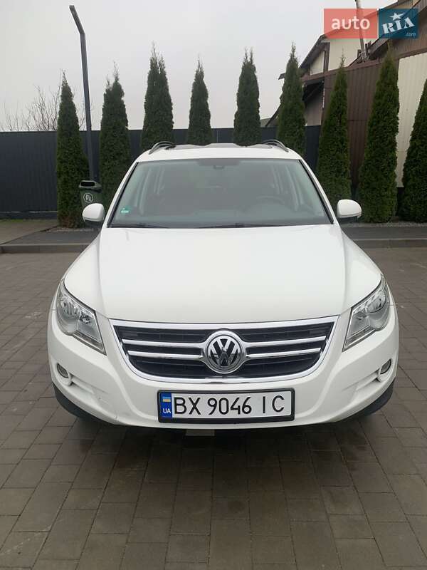 Внедорожник / Кроссовер Volkswagen Tiguan 2008 в Каменец-Подольском