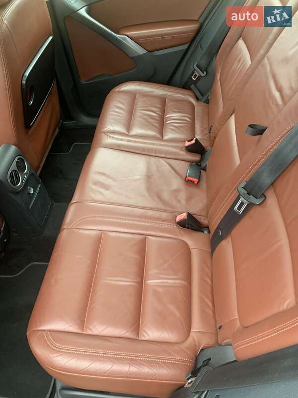 Внедорожник / Кроссовер Volkswagen Tiguan 2008 в Каменец-Подольском