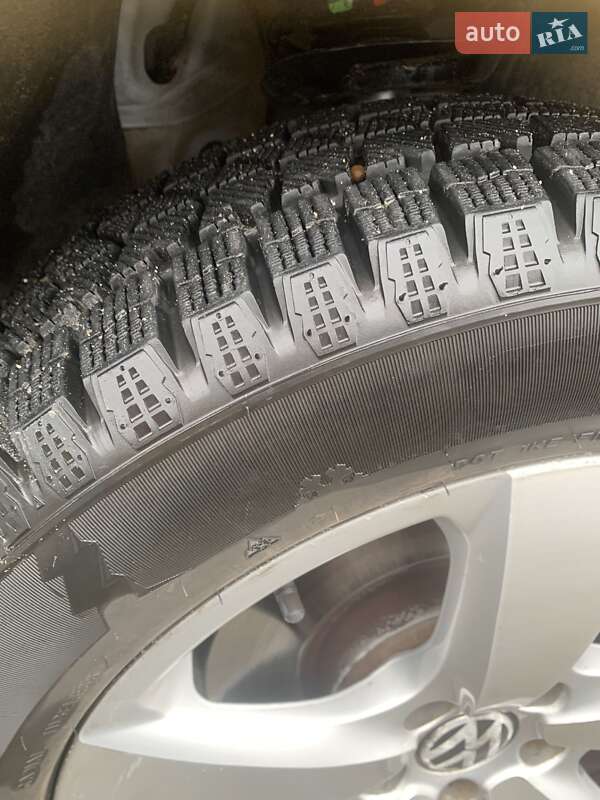 Внедорожник / Кроссовер Volkswagen Tiguan 2008 в Каменец-Подольском