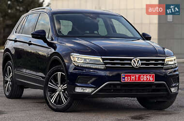 Внедорожник / Кроссовер Volkswagen Tiguan 2017 в Радивилове