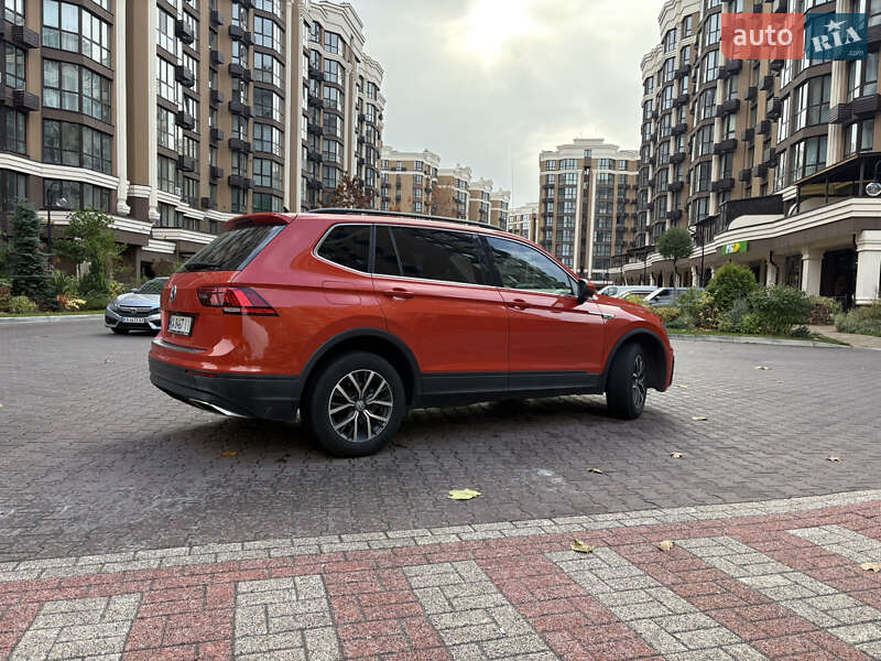 Внедорожник / Кроссовер Volkswagen Tiguan 2018 в Киеве