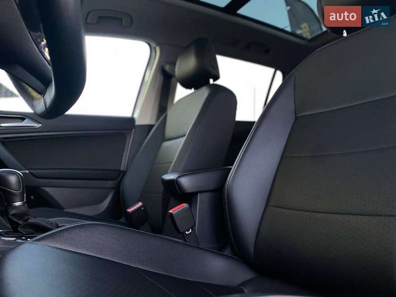 Позашляховик / Кросовер Volkswagen Tiguan 2017 в Львові фото 18 Позашляховик / Кросовер Volkswagen Tiguan 2017 в Львові