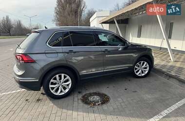 Позашляховик / Кросовер Volkswagen Tiguan 2017 в Запоріжжі