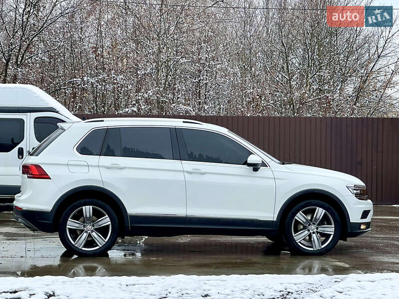 Внедорожник / Кроссовер Volkswagen Tiguan 2017 в Млинове