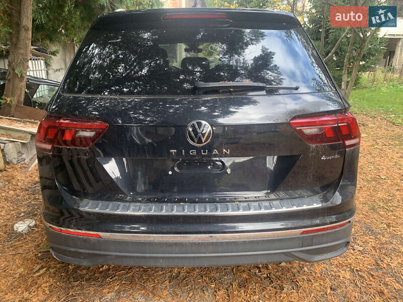 Внедорожник / Кроссовер Volkswagen Tiguan 2024 в Самборе