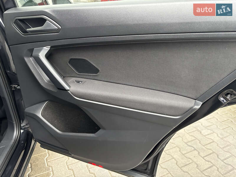 Внедорожник / Кроссовер Volkswagen Tiguan 2019 в Киеве