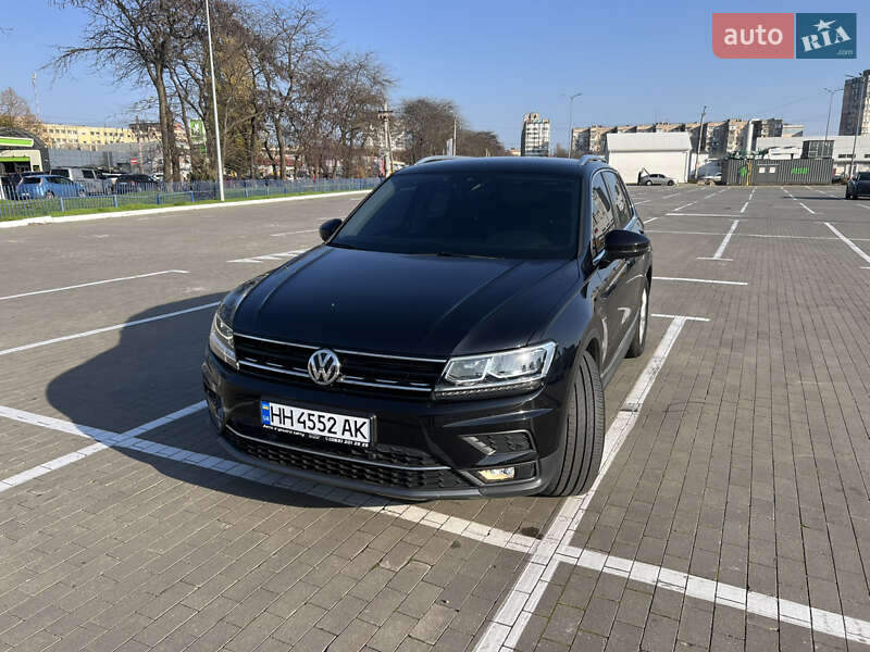 Внедорожник / Кроссовер Volkswagen Tiguan 2019 в Одессе