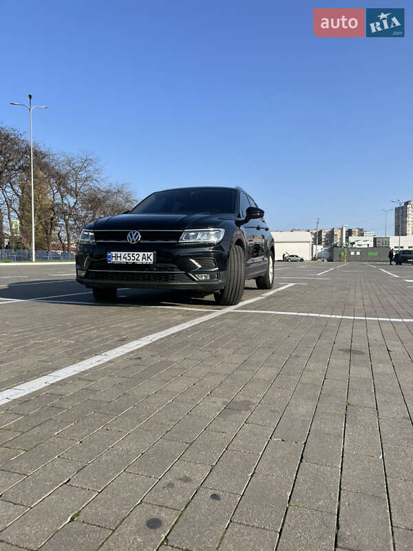 Внедорожник / Кроссовер Volkswagen Tiguan 2019 в Одессе