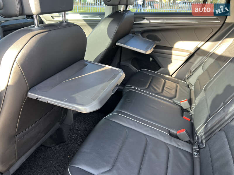 Внедорожник / Кроссовер Volkswagen Tiguan 2019 в Одессе