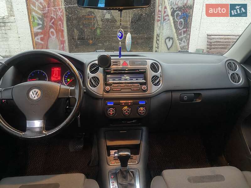 Внедорожник / Кроссовер Volkswagen Tiguan 2008 в Балаклее