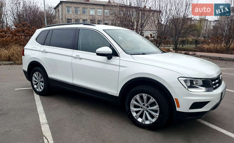 Внедорожник / Кроссовер Volkswagen Tiguan 2018 в Горишних Плавнях