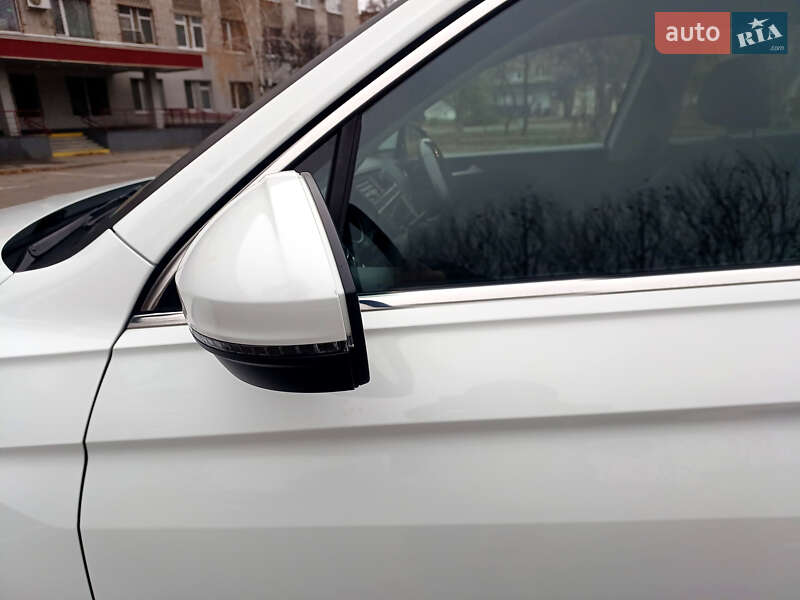 Внедорожник / Кроссовер Volkswagen Tiguan 2018 в Горишних Плавнях