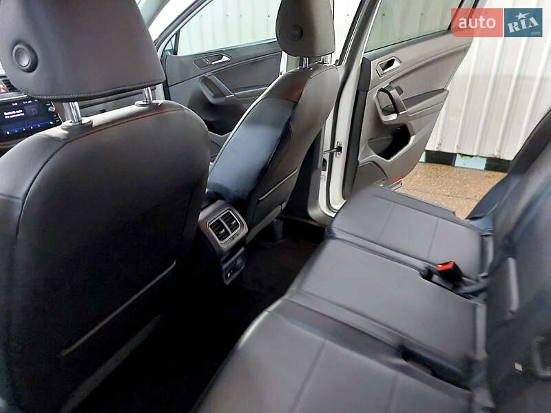 Внедорожник / Кроссовер Volkswagen Tiguan 2018 в Горишних Плавнях