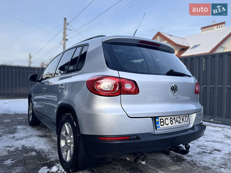 Внедорожник / Кроссовер Volkswagen Tiguan 2010 в Львове