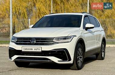Внедорожник / Кроссовер Volkswagen Tiguan 2021 в Днепре