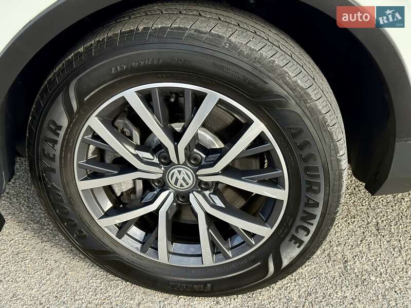 Внедорожник / Кроссовер Volkswagen Tiguan 2021 в Днепре