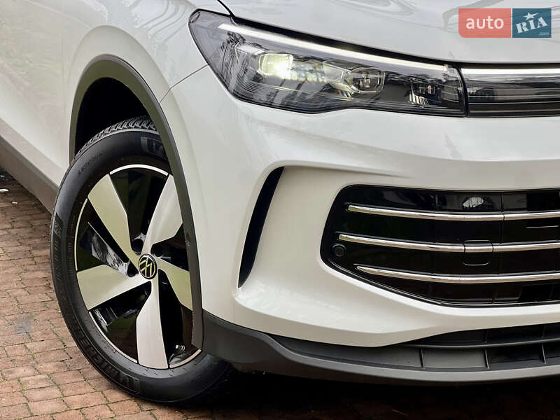 Внедорожник / Кроссовер Volkswagen Tiguan 2024 в Киеве