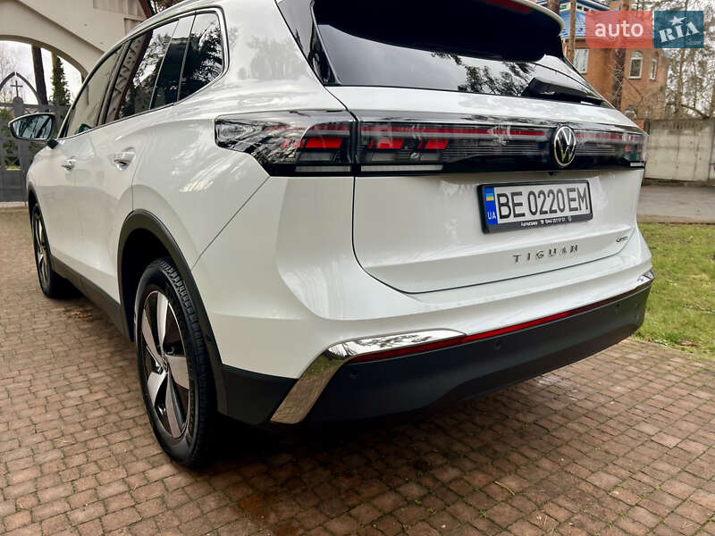 Внедорожник / Кроссовер Volkswagen Tiguan 2024 в Киеве