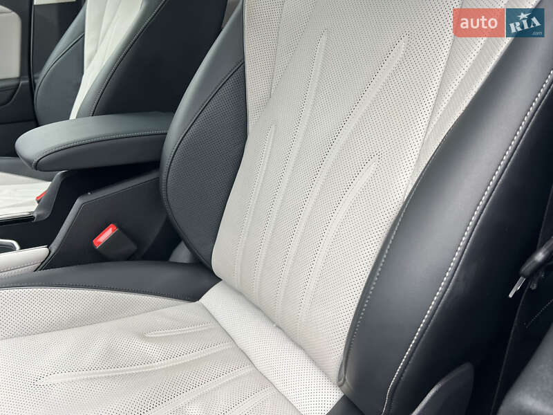 Внедорожник / Кроссовер Volkswagen Tiguan 2024 в Киеве