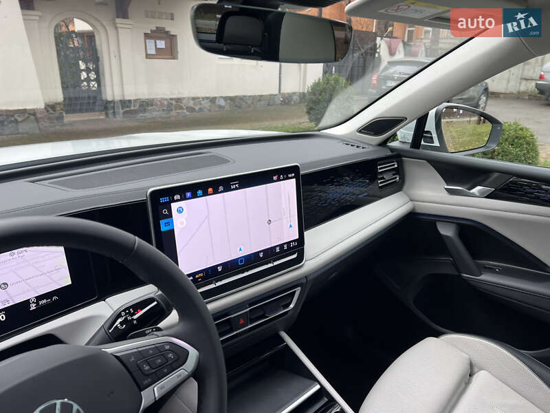 Внедорожник / Кроссовер Volkswagen Tiguan 2024 в Киеве